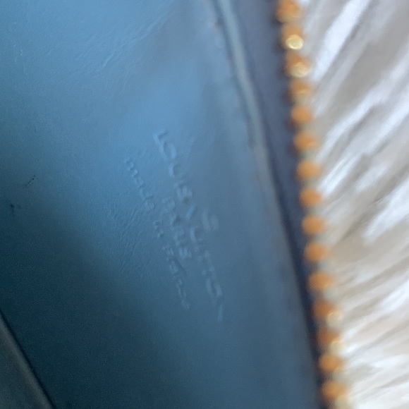 Louis Vuitton vernis pochette, professionally refurbished, immaculate inside, - Picture 2 of 9